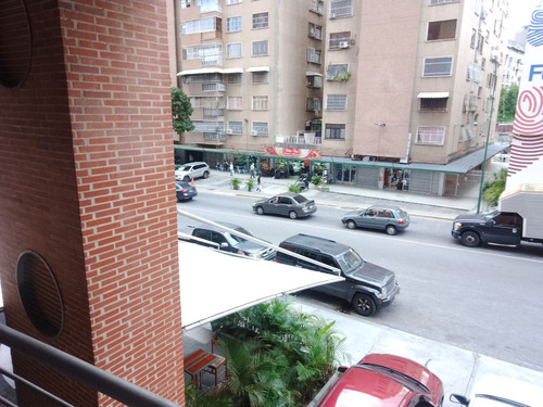 Potencial Local Comercial En Alquiler En La Av. Sucre De Los Dos Caminos