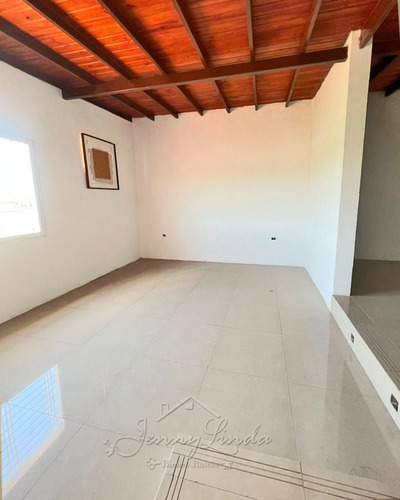 En Venta Hermosa Casa 245 M² Conjunto Privado Los Girasoles, La Morita, Aragua
