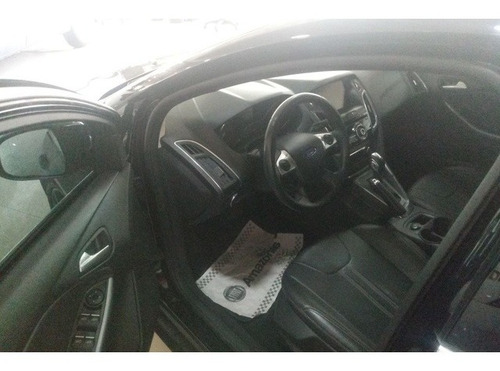 Ford Focus Hatch 2.0 Titanium Automático