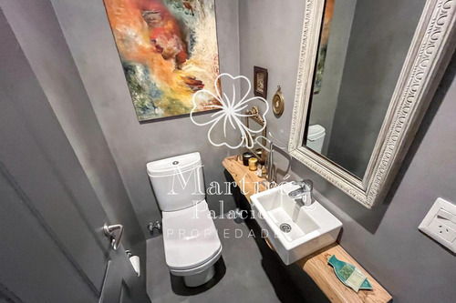 Casa En Venta. Barrio Los Tilos.