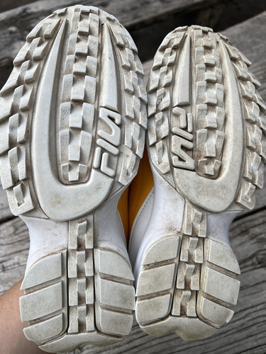 Zapatillas Fila Disruptor Ii Premium Amarillas 41 (Usado)
