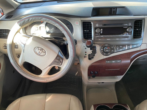 Imagen 5 de 9 de Toyota Sienna