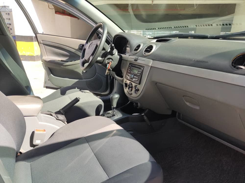 Imagen 10 de 13 de Chevrolet Optra Automático 1.8