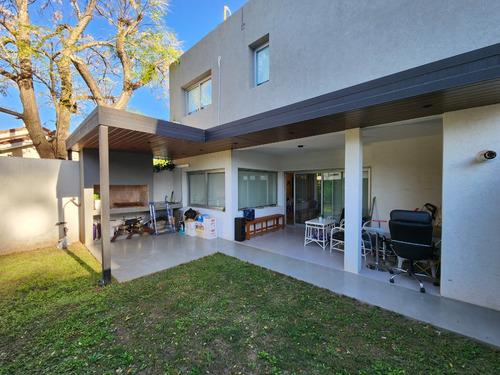 Villa Belgrano Housing Duplex En Venta 3 Dormitorios