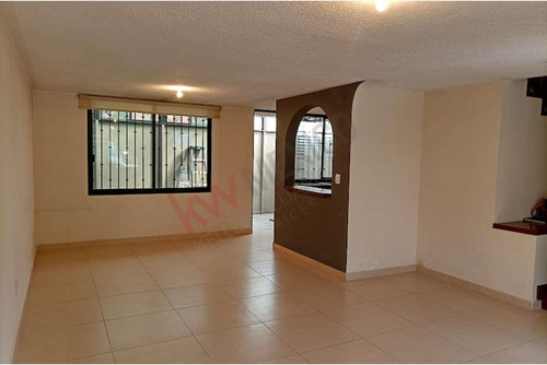 Casa En Venta En Prados Del Tecnológico, Querétaro Qro.