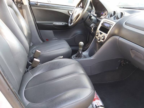 Jac J3 Turin Sedan 1.4 16v