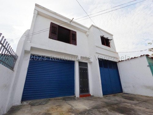 Casa Comercial En Venta A Dos Cuadras De La Av. Venezuela , Centro De Barquisimeto Rc