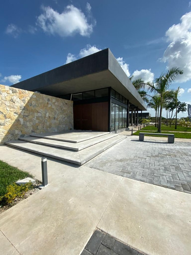 Lote En Tamora, La Privada Mas Completa Con Casa Club Y Amen