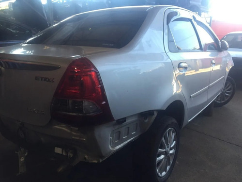 Imagem 13 de 15 de Sucata Toyota Etios 1.5 2013 Para Venda De Peças