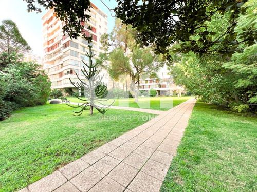 Depto En Venta Las Condes/ Condominio/primer Piso Jardin