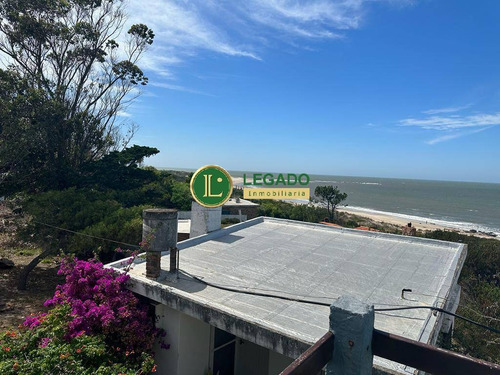 Casa En Venta En Santa Lucía Del Este!