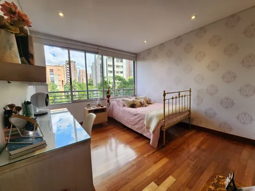 Apartamento En Venta En El Poblado. Cod V12369