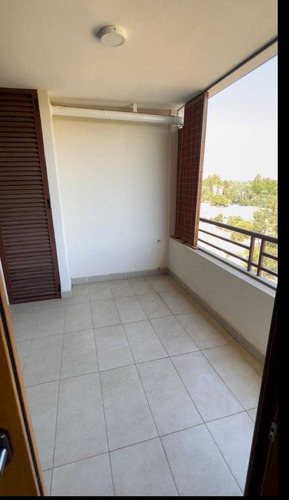 Apartamento Con Amplio Balcon En Las Rastras (105981)