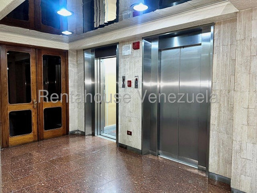 Acogedor E Iluminado Apartamento En Alquiler En La Carlota
