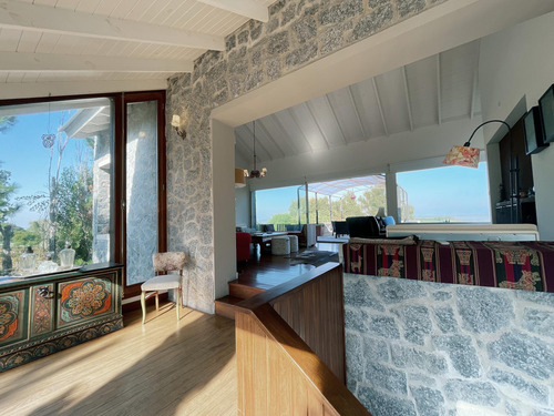 Casa En El Faro Con Muelle Privado Al Río De La Plata