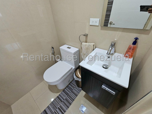 Apartamento En Venta En La Soledad Maracay 25-12181 Irrr