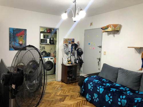 Av. San Martin 1900, Caba/ Departamento 2 Ambientes / Excel Ubicación/ Buen Estado / U$s 60.000 / 35m2 Aprox