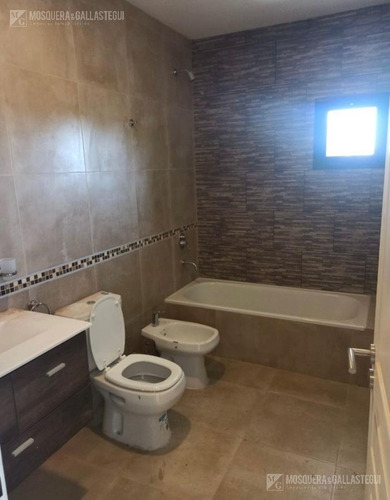 Imagen 5 de 15 de Casa - San Ramiro