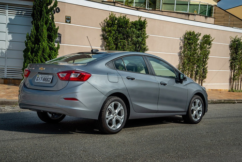 Imagen 12 de 15 de Chevrolet Cruze Lt 4 Ptas Autom Entreag Rapida Gul