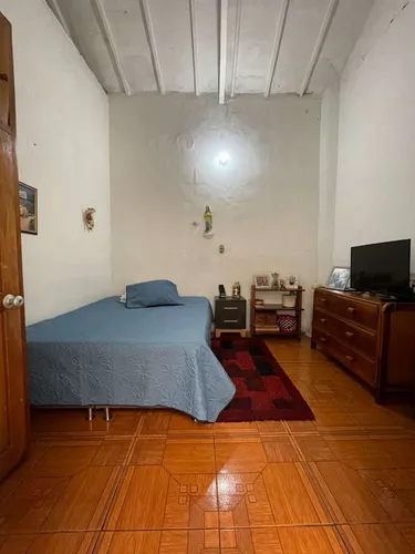 Casa En Venta En Barrio Central. Cod V12914