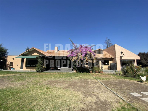 Casa En Venta En Chicureo Centro