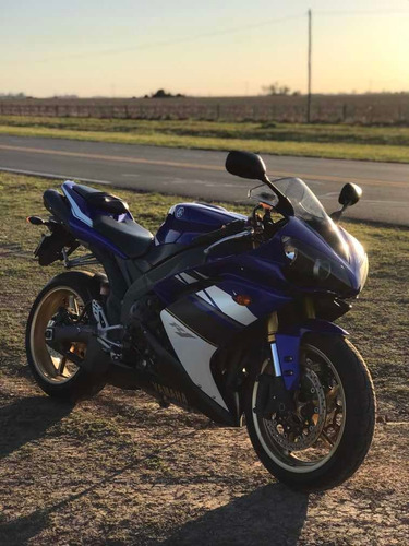 Yamaha R1