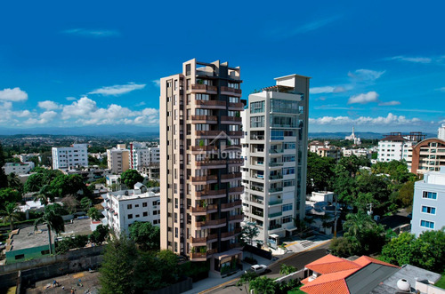 Apartamento En Venta En Exclusiva Torre En La Esmeralda Wpa101