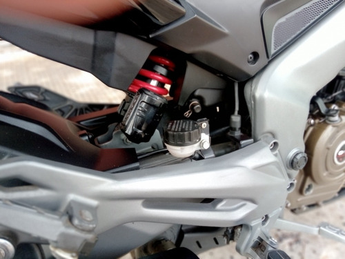 Imagen 3 de 11 de Bajaj Dominar 400