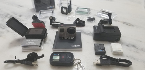 Gopro Hero 3+ Black Edition (lcd + Controle + Acessórios)