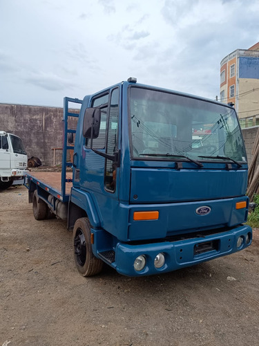 Cargo 815 Ano 2001 Carr. Com Piso Chapeado E Tampas .