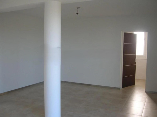 Casa En Venta - 4 Dormitorios 5 Baños - Nordelta