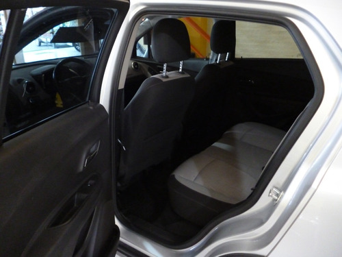 Imagen 10 de 14 de Chevrolet Tracker