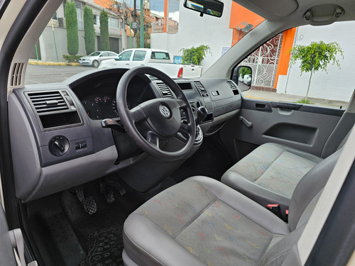 Volkswagen Eurovan 2.5 Minivan 5vel Diesel Aa Mt