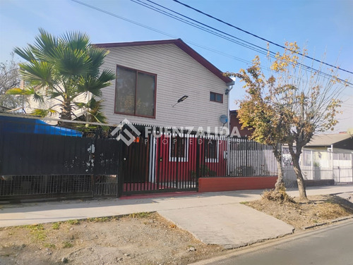 Casa En Venta De 6 Dorm. En Lo Espejo