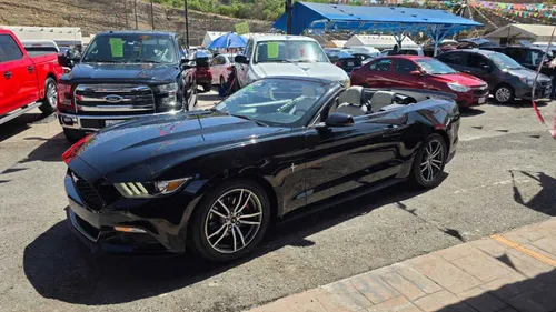 Ford Mustang 2p Coupé EcoBoost L4/2.3/T Aut