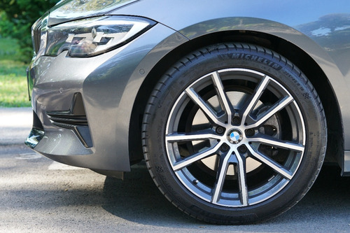 Imagen 14 de 17 de Bmw 320i