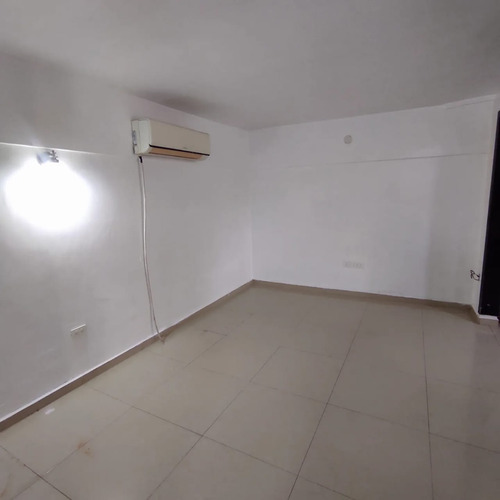 Town House San Diego Urb Villa Jardin Confort Estilo Y Amplios Espacios Kcl