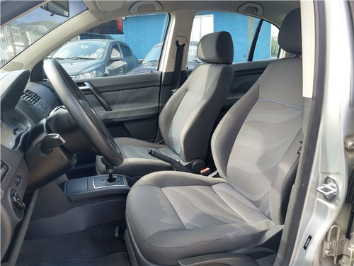 Imagem 11 de 14 de Volkswagen Polo Sedan 1.6 Mi Comfortline 8v Flex 4p Automati