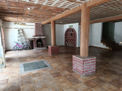 En Venta Casa Apropiada Para Uso Comercial En Bvd. Alejandro De La Cruz Saucedo En Jesús María, Aguascalientes