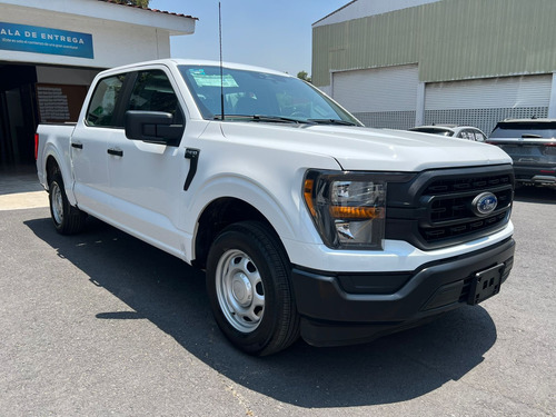 Ford F-150 3.3 XL Doble Cabina V6 4X2 At