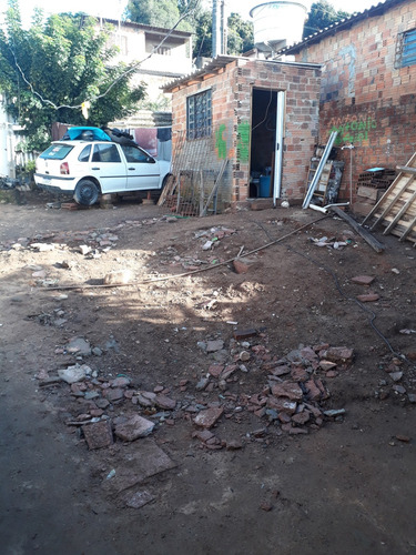 Vendo Casa Com Terreno 10x20