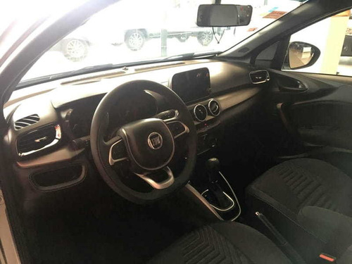 Fiat Cronos Drive 1.3 Flex 4p