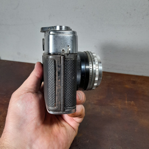 Imagem 5 de 7 de Câmera Fotográfica Antiga Metal Não Funciona Decoração Linda