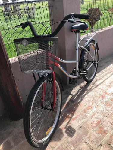 Bicicleta Rodado 26 Aluminio Con Canasto, Sin Cambios. 