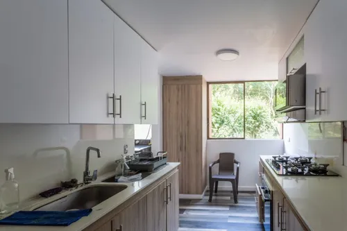 Apartamento En Venta En Los Naranjos. Cod V15721
