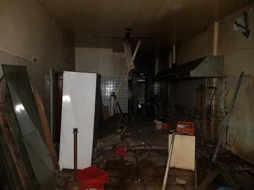 Edificio Comercial A Refaccionar En Microcentro En Venta -