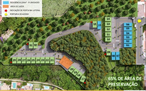 Imagem 3 de 10 de Linda Casa Em Condomínio, Com Área De Lazer E Portaria 24 Horas!
