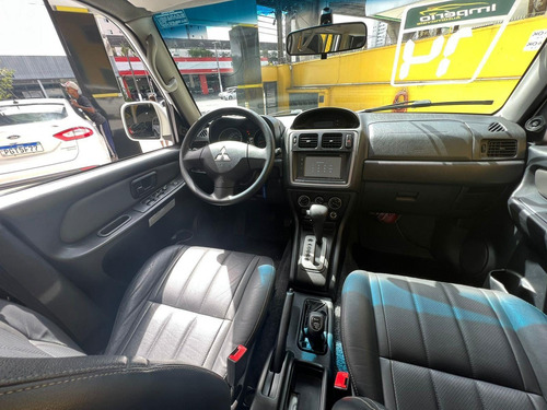 Imagem 10 de 14 de Mitsubishi Pajero Tr4 Pajero Tr4 2.0/ 2.0 Flex 16v 4x4 Aut.