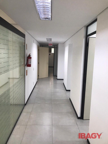 Imagem 10 de 15 de Oportunidade! Salas/conjuntos Em Centro - Florianopolis - L-89047