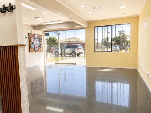 Venta De Casa Comercial Ideal Para Negocio De Salud